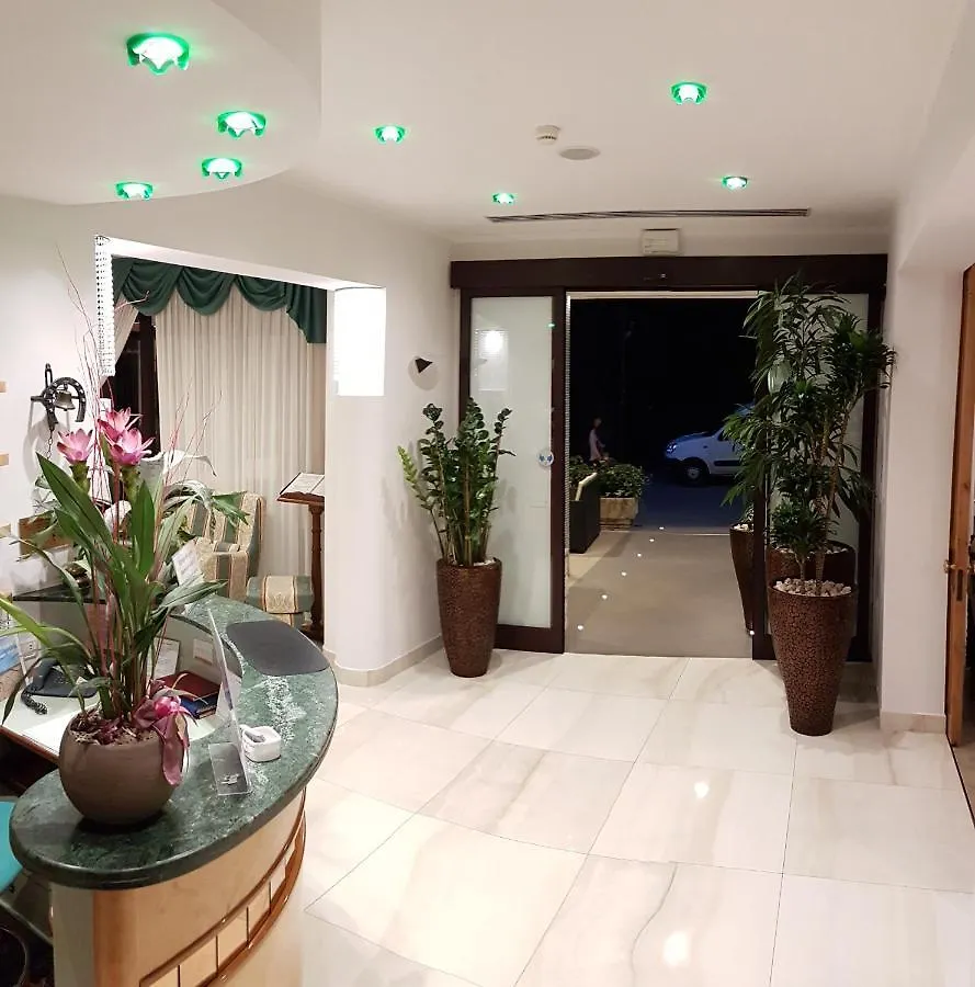 גאטאו א מארה Hotel Gigliola