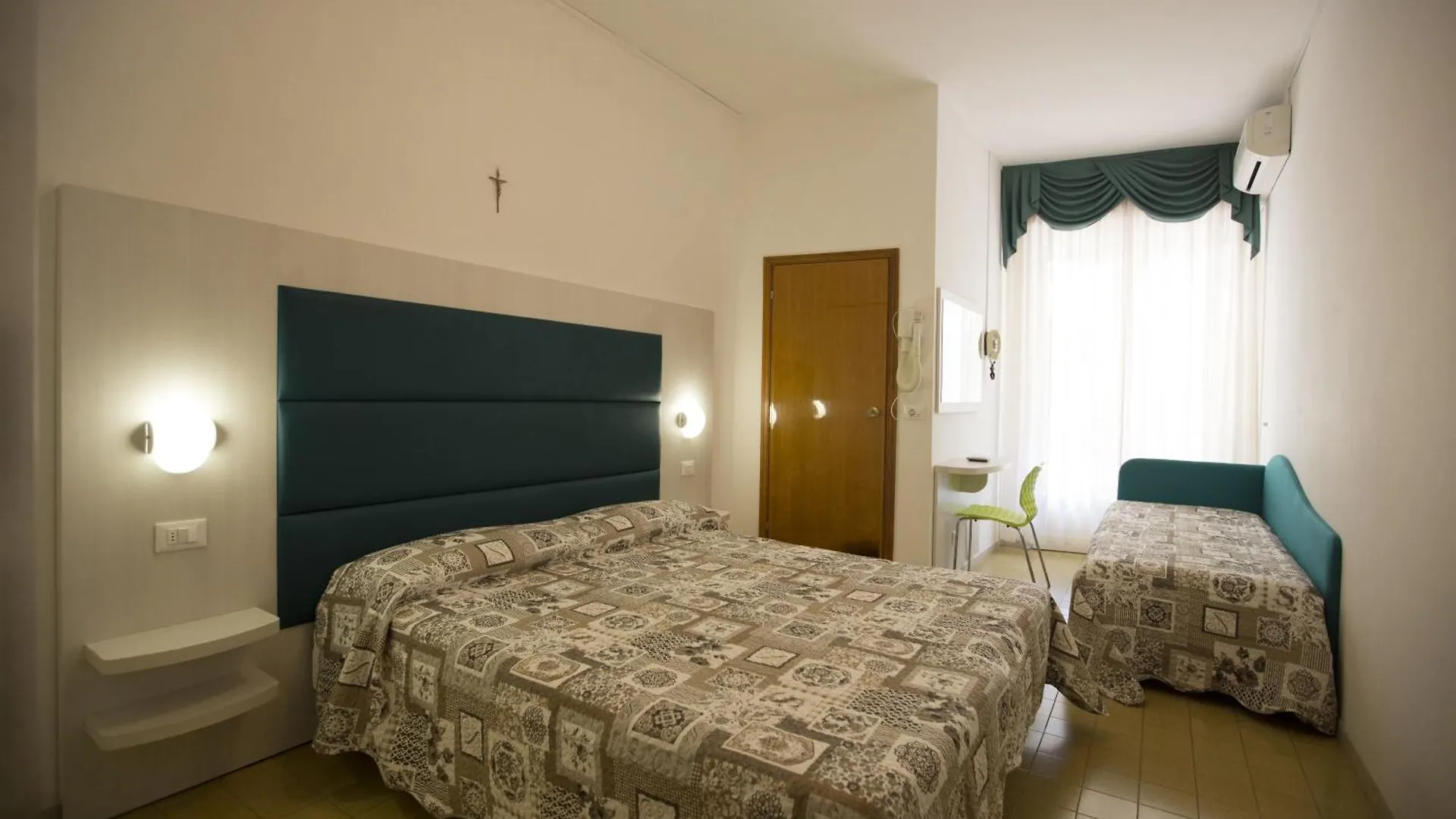 גאטאו א מארה Hotel Gigliola 3*, גאטאו א מארה